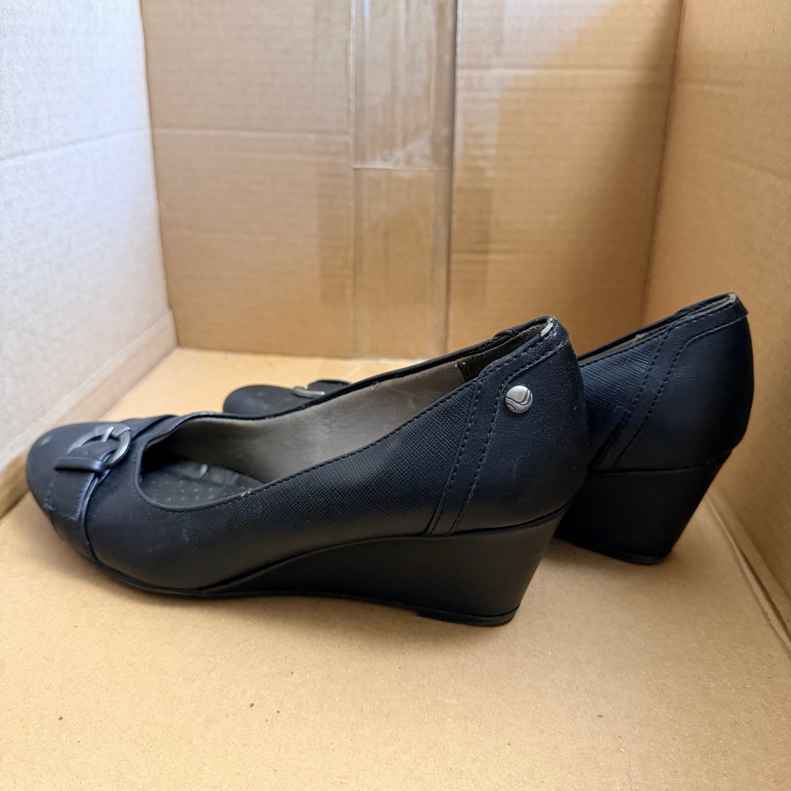Life Stride Julep Womens 7 Black Wedge Pumps Comfort Dress Shoes Buckle Accent — image 7 of 8